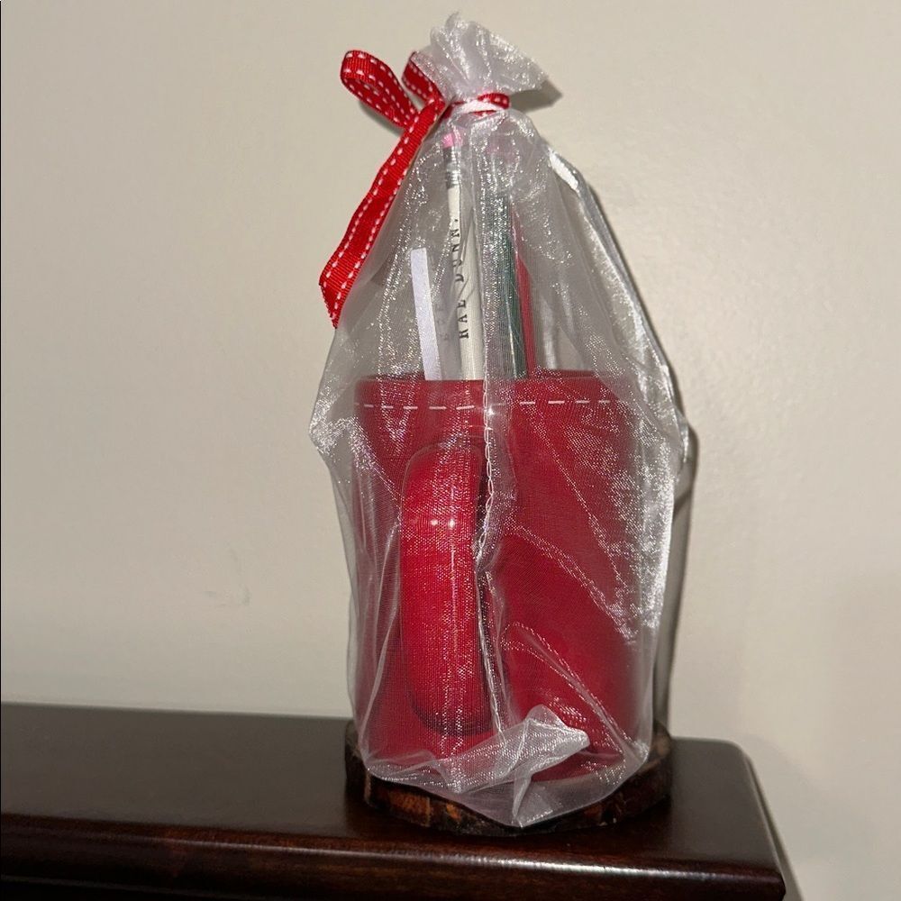 RAE DUNN. Artisan Collection by Magenta SANTA’S HELPER Red White Stationary MUG - Picture 5 of 8